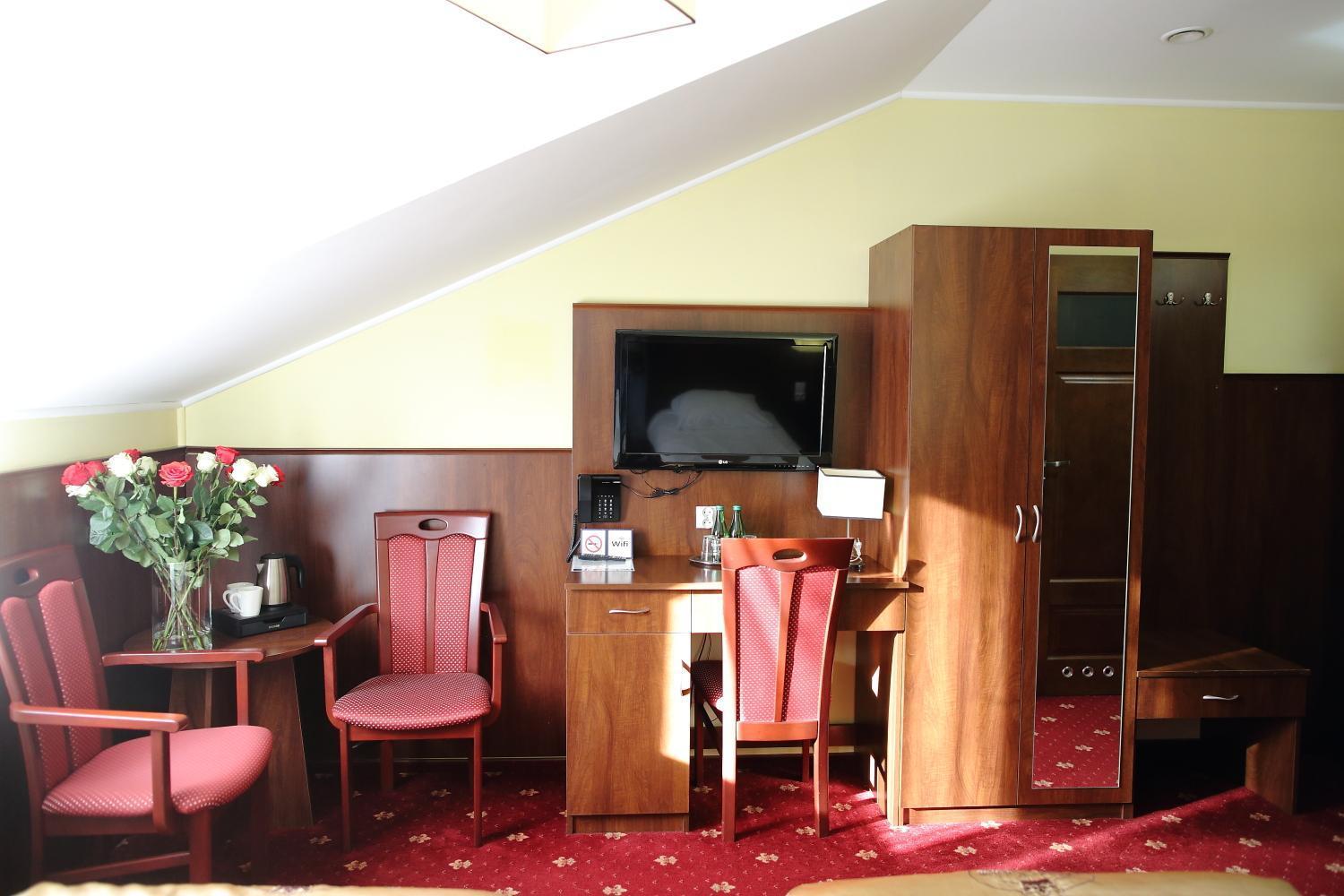 Hotel Kalchem Brzozie Bagian luar foto