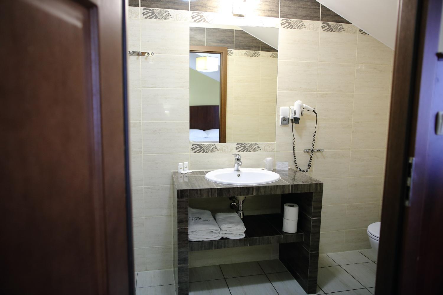 Hotel Kalchem Brzozie Bagian luar foto