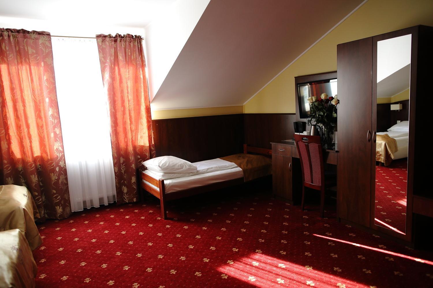 Hotel Kalchem Brzozie Bagian luar foto